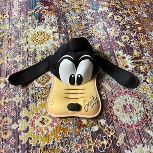 Signed goofy hat!